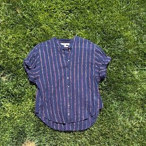 XiRENA Navy and Pink Striped Button Down Shirt